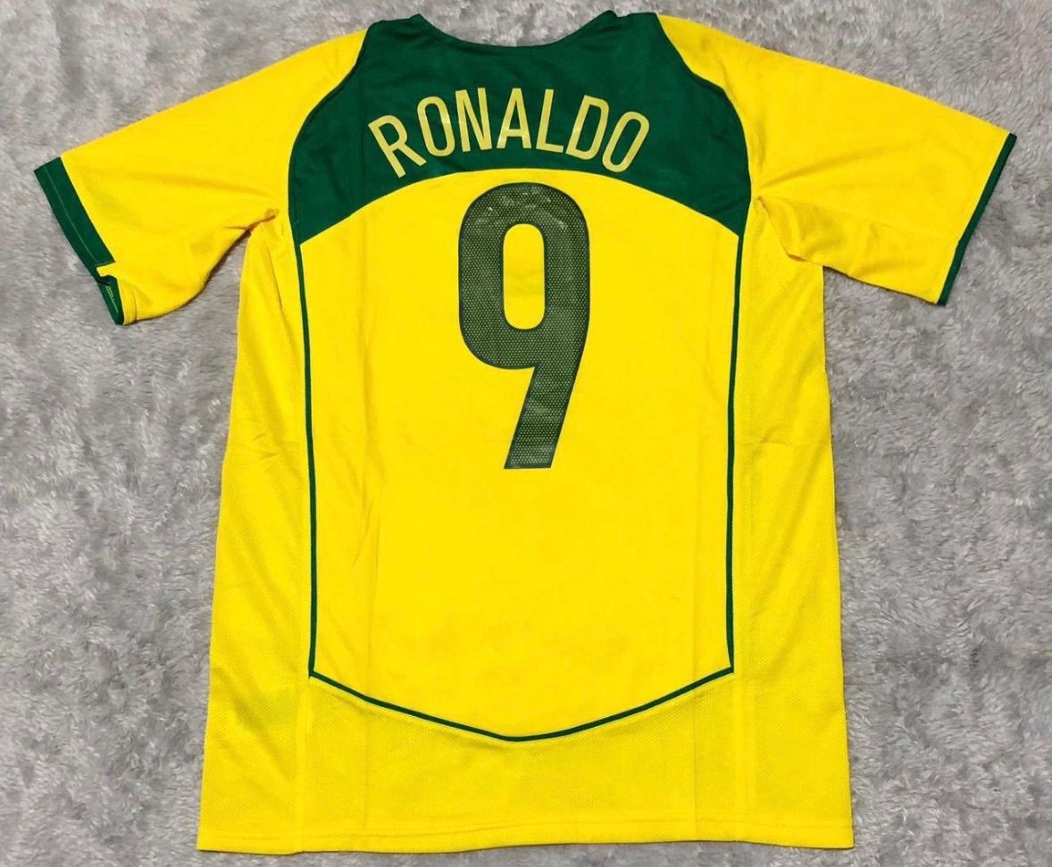 Camisa Seleção Brasileira Amarela Número 9 Retrô 2002 5 Estrelas