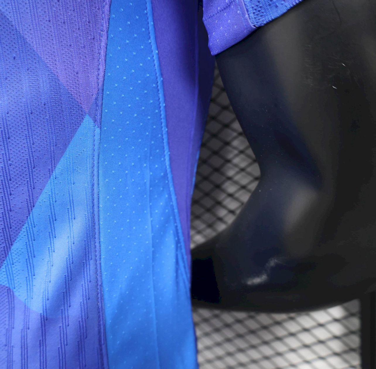 Camisa Seleção Brasileira Azul Pré-Jogo 2024 Modelo Jogador Performance