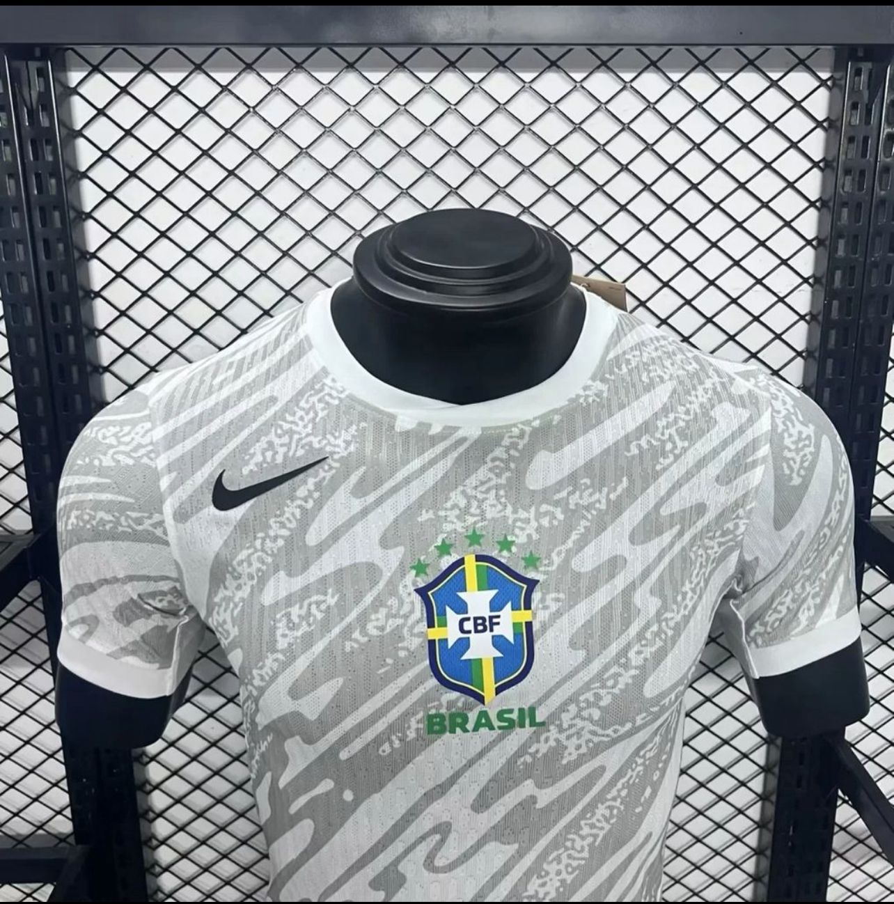 Camisa Seleção Brasileira Branca/Cinza 5 Estrelas Modelo Torcedor Estampada