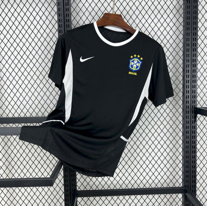 Camisa Seleção Brasileira Preta Retrô 2004 5 Estrelas Modelo Torcedor